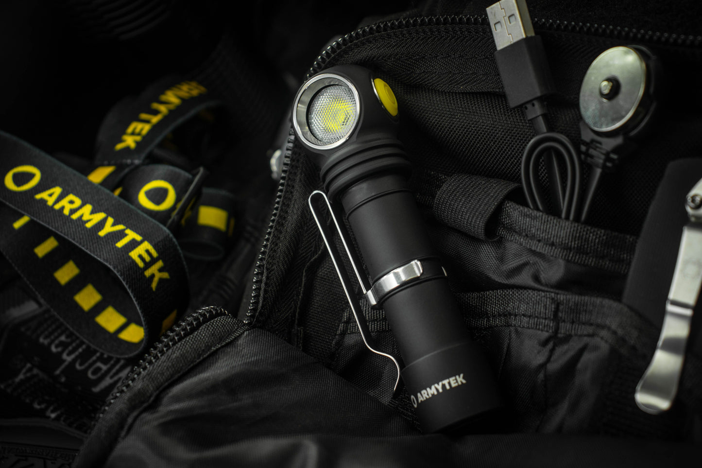 Armytek Wizard C2 Magnet USB Kaltweiß / Warmweiß
