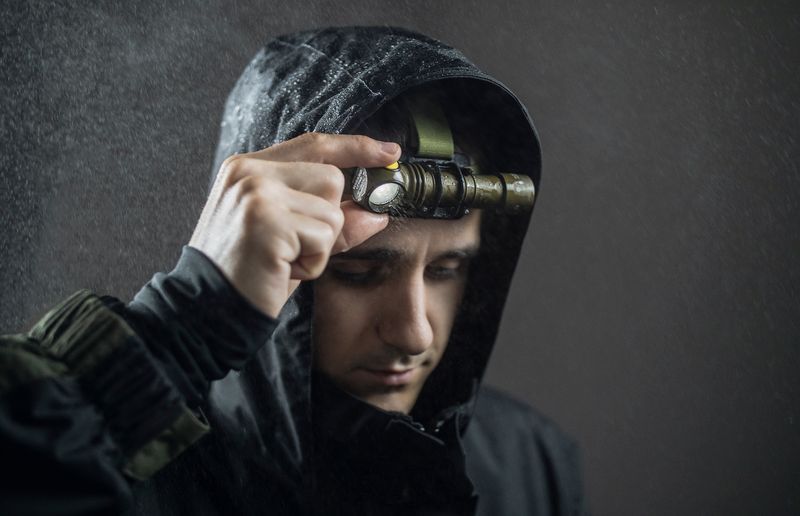 Armytek Wizard C2 Pro Magnet USB Olive Kaltweiß