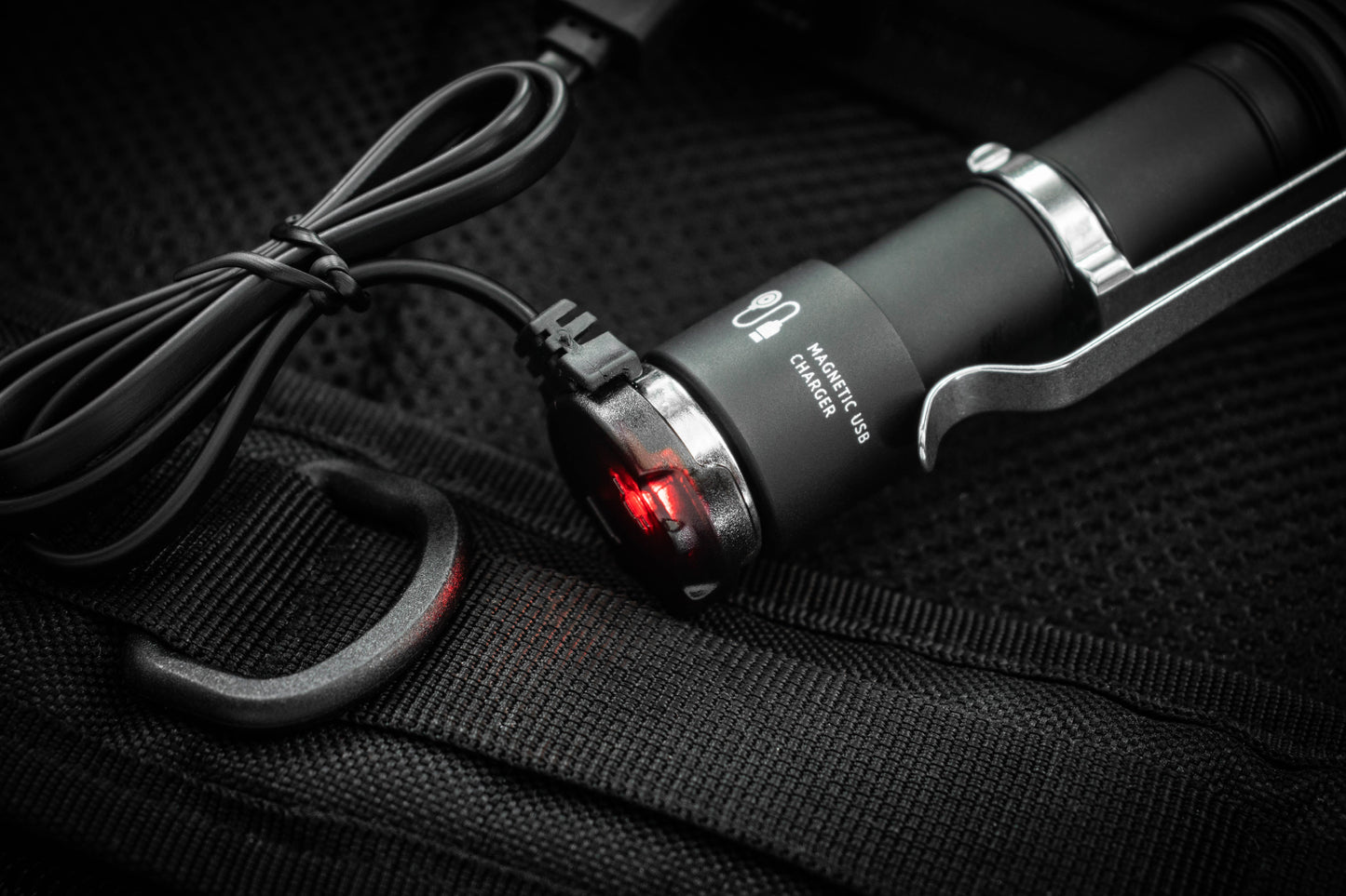 Armytek Wizard C2 Magnet USB Kaltweiß / Warmweiß