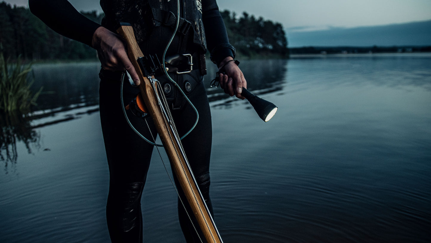 Armytek Barracuda Pro Suchscheinwerfer
