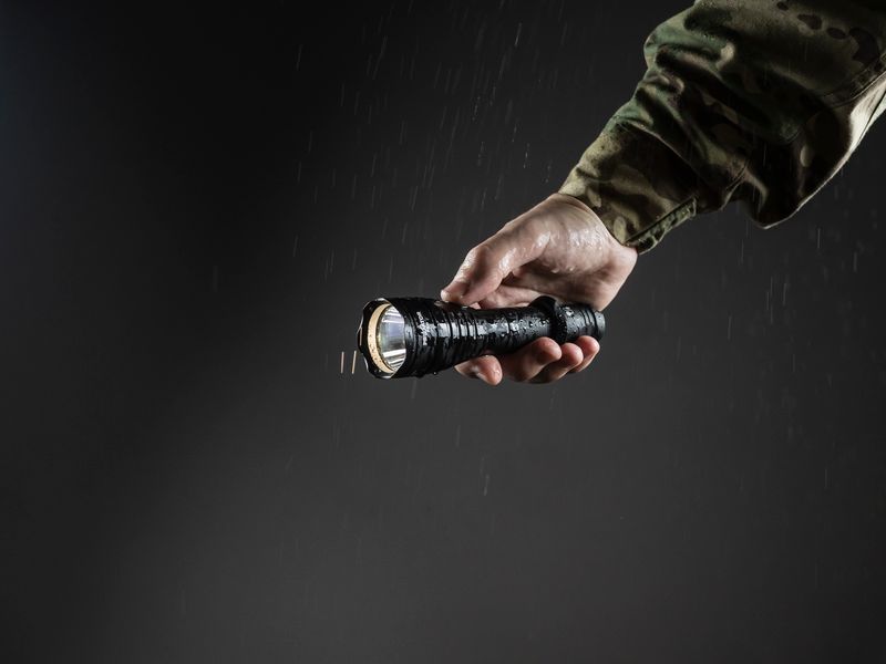 Armytek Predator Pro Magnet USB Extended Set Kaltweiß / Warmweiß