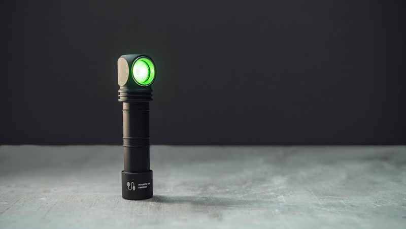 Armytek Wizard C2 WG Magnet USB Warmweiß / Kaltweiß + Grün
