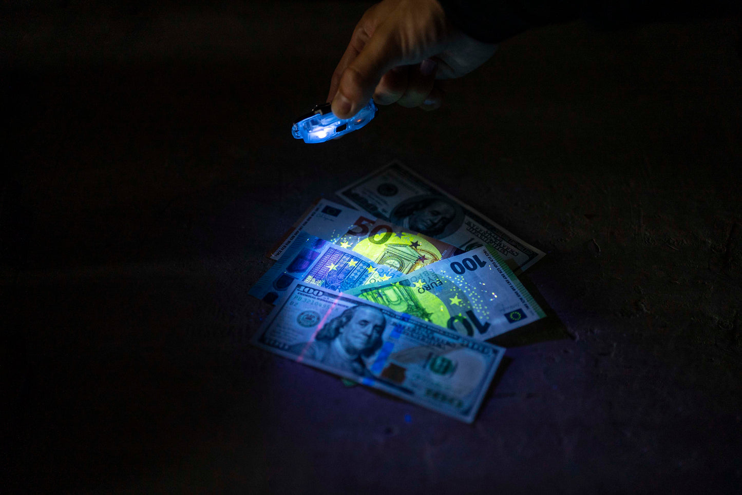 Armytek Crystal Pro UV