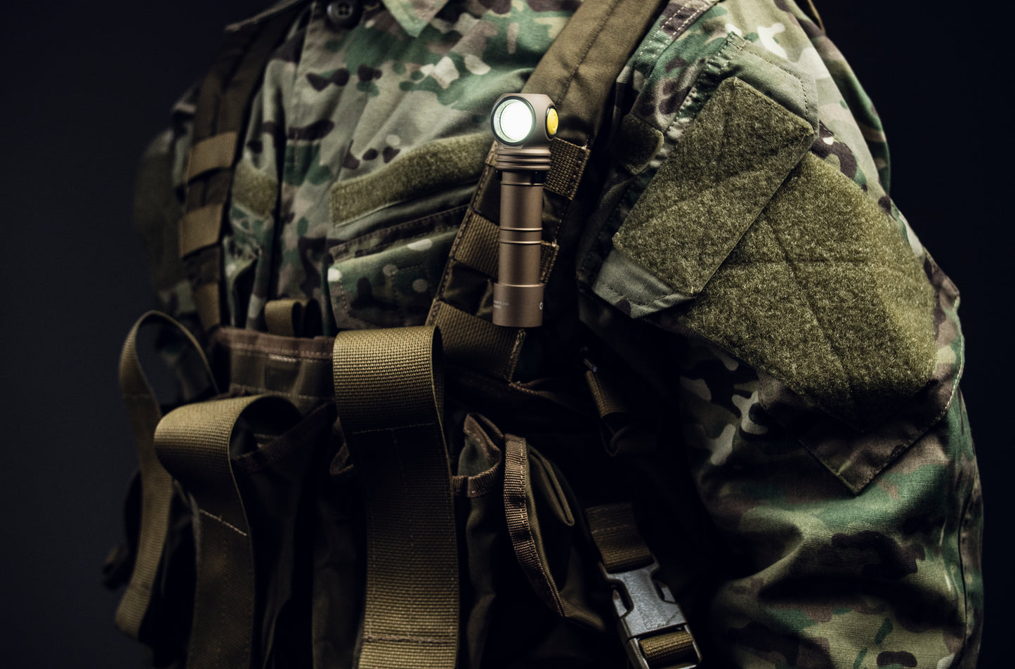 Armytek Wizard C2 Pro Magnet USB Sand Kaltweiß